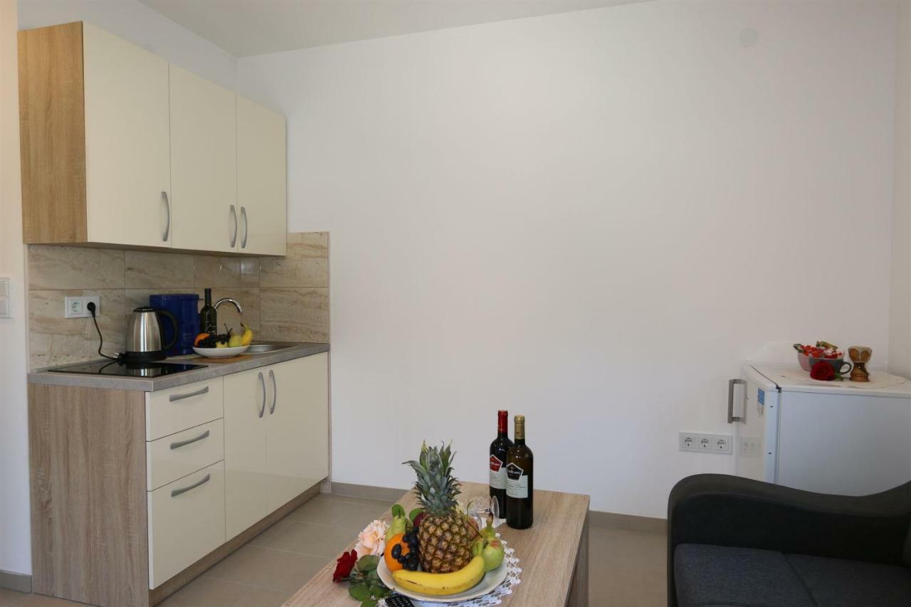 Apartments Maric-Hlapa Soline  Extérieur photo
